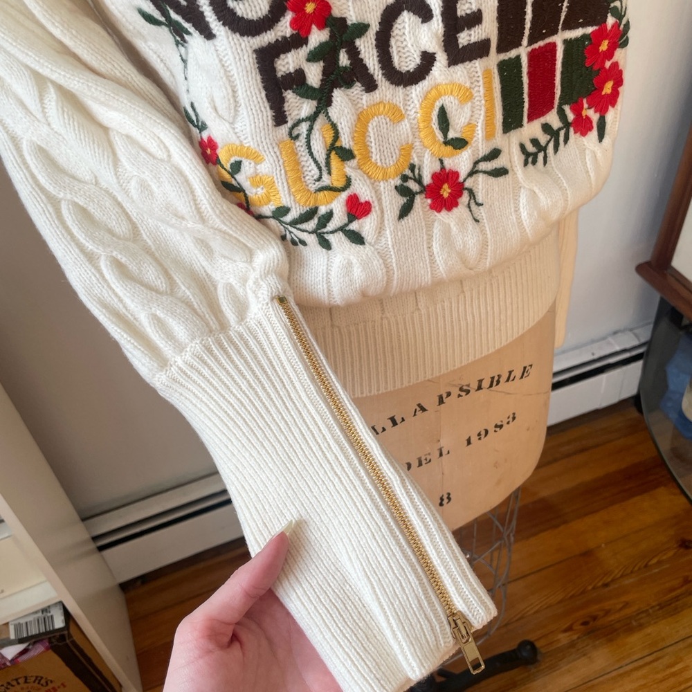 Gucci x The North Face Cream Cable-Knit Turtleneck Sweater with Floral Logo - Picture 3 of 7